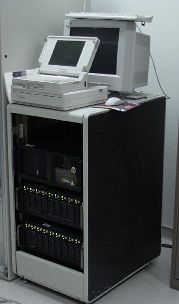 file_server.jpg - CREATOR: XV Version 3.10a  Rev: 12/29/94 (PNG patch 1.2)  Quality = 100, Smoothing = 0